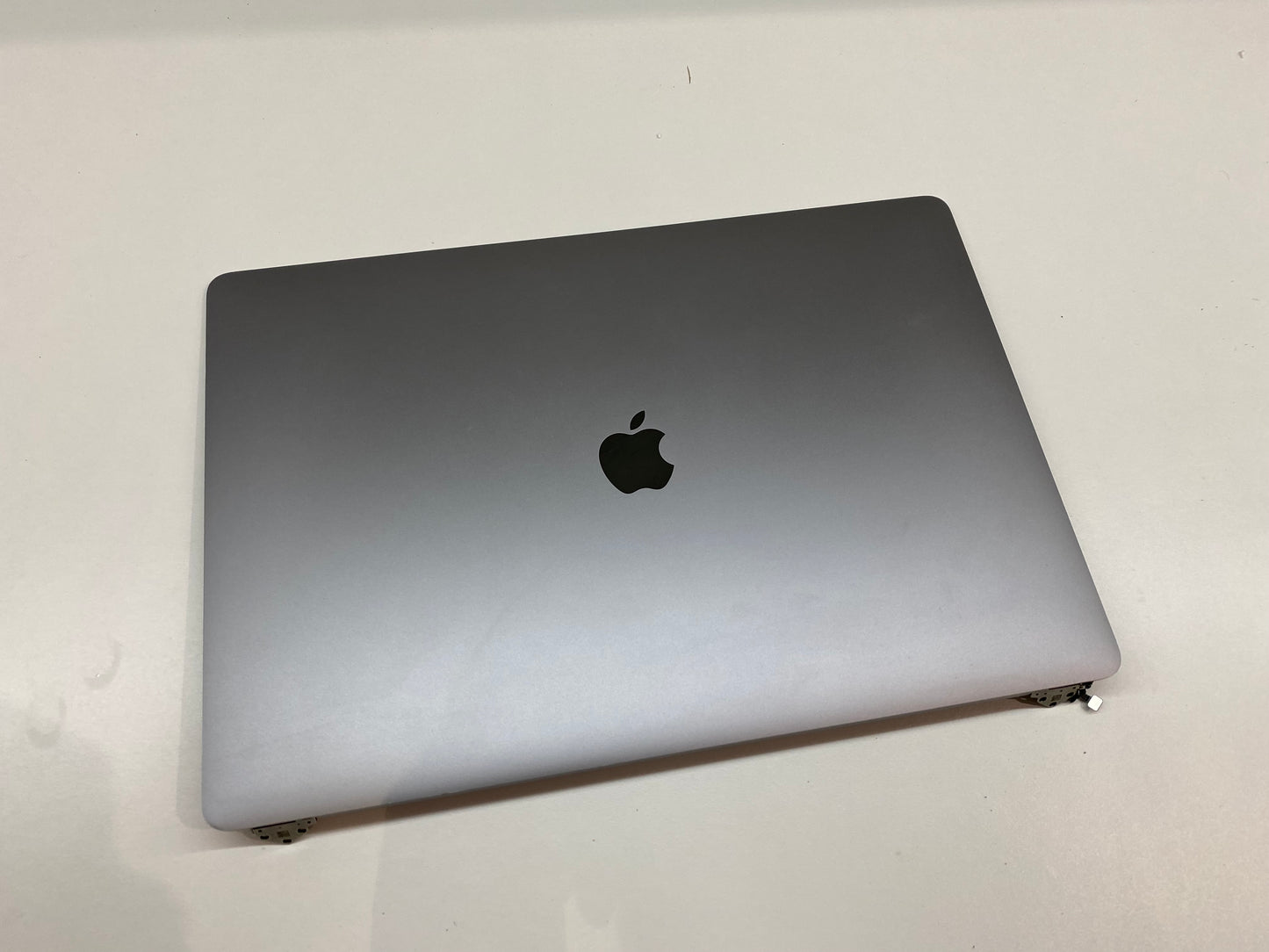 MacBook Pro 16" 2019 A2141 LCD Display Screen Assembly - Grey - Grade B+ - Genuine Pull Part