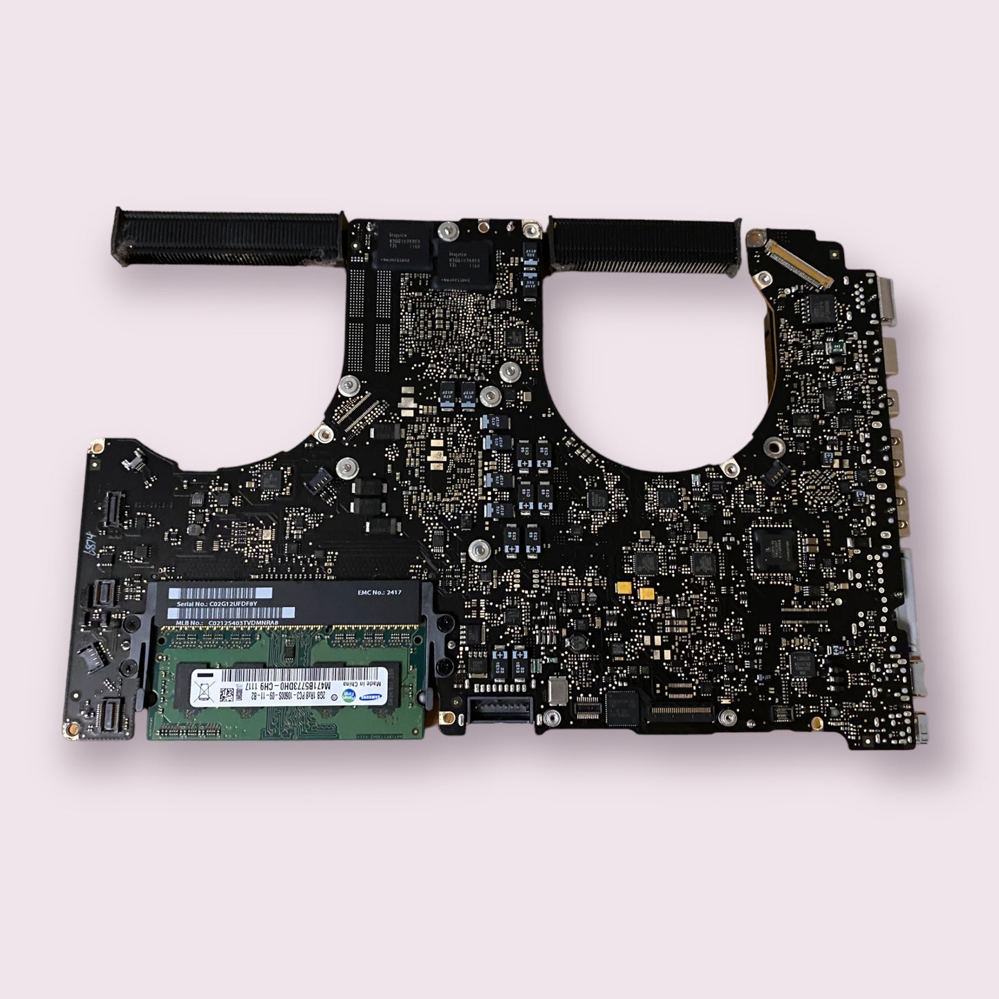 Macbook Pro 15" Early 2011 A1286 Motherboard 820-2915-A i7 Processor @2.0GHz - Genuine Pull Part